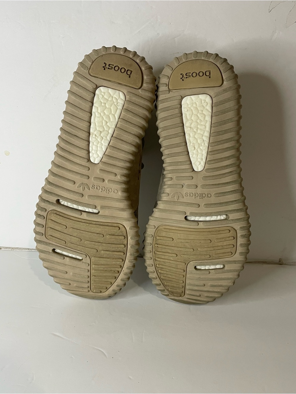 Adidas Yeezy Boost 350 V2 Oxford Tan sneakers - Picture 8 of 8